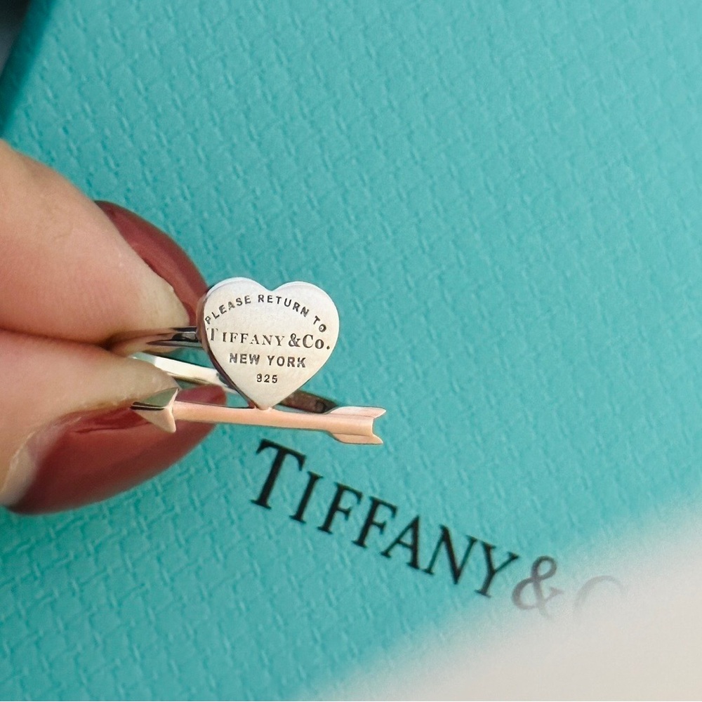 Tiffany & Co. Sterling Heart & Arrow Ring Set in Silver